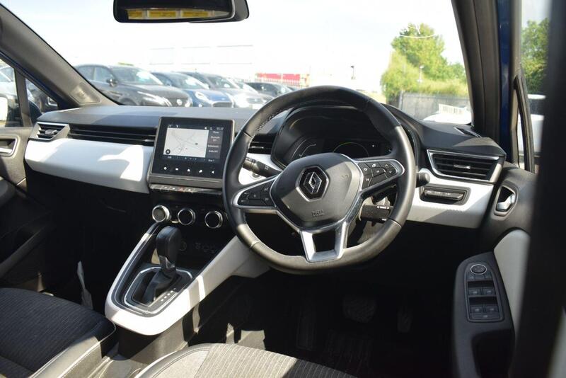 Renault Clio view 3
