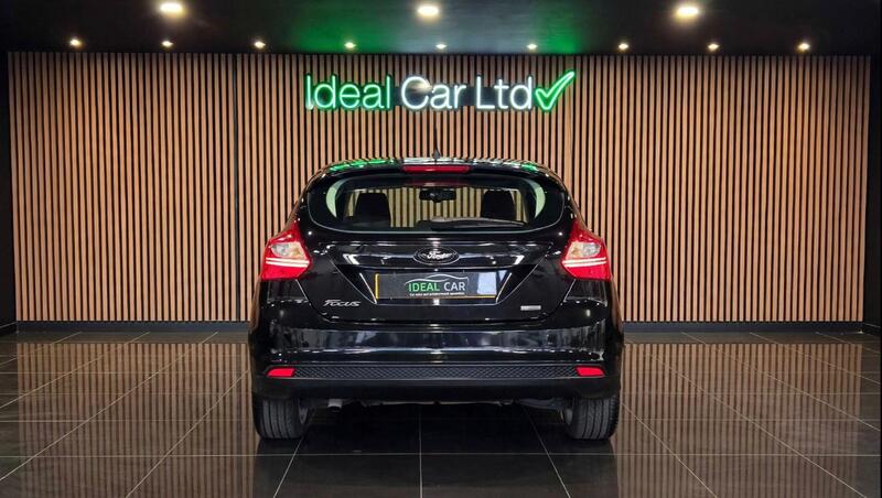 Ford Focus view 5