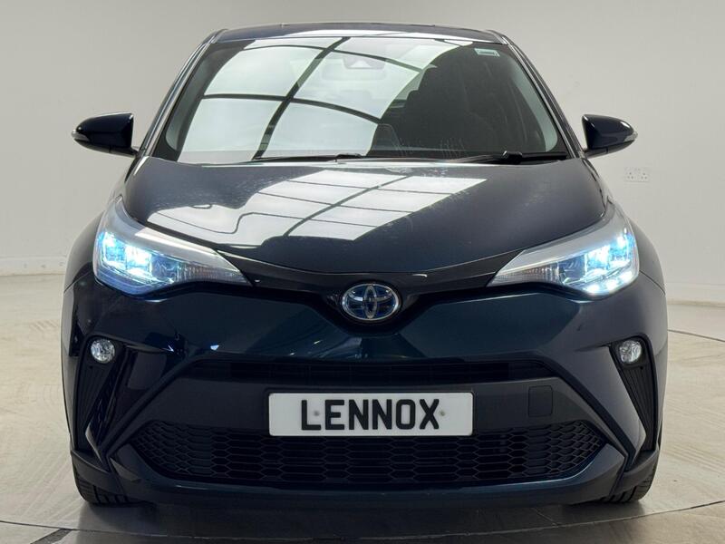 Toyota C-HR view 2