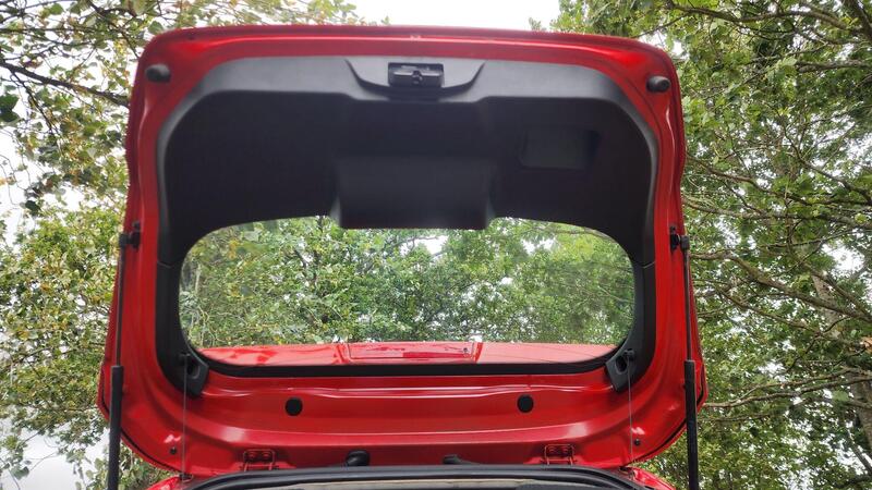 2012 Ford Fiesta — photo 12
