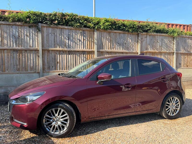 Mazda Mazda2 view 5