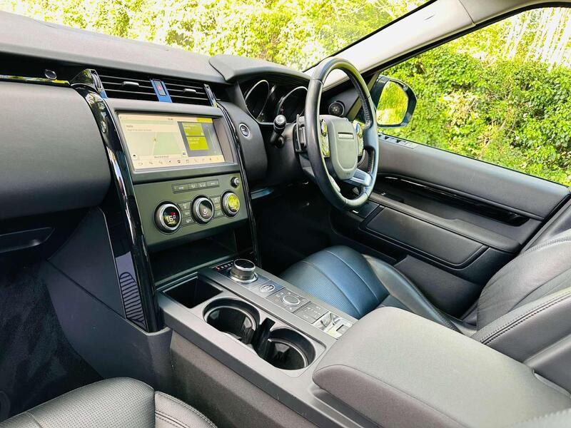 Land Rover Discovery view 7