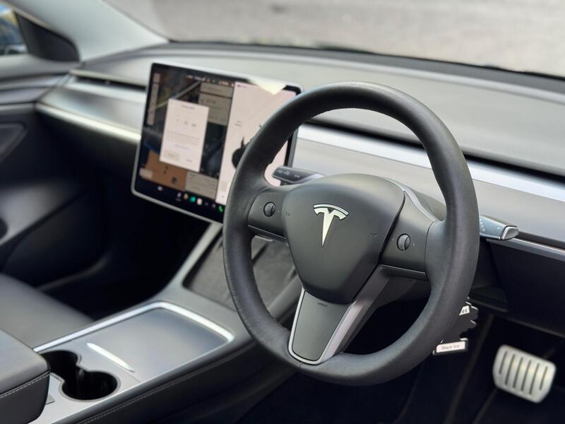 2021 Tesla Model 3 - exterior