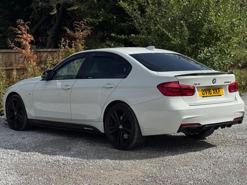 BMW 3 Series view 6