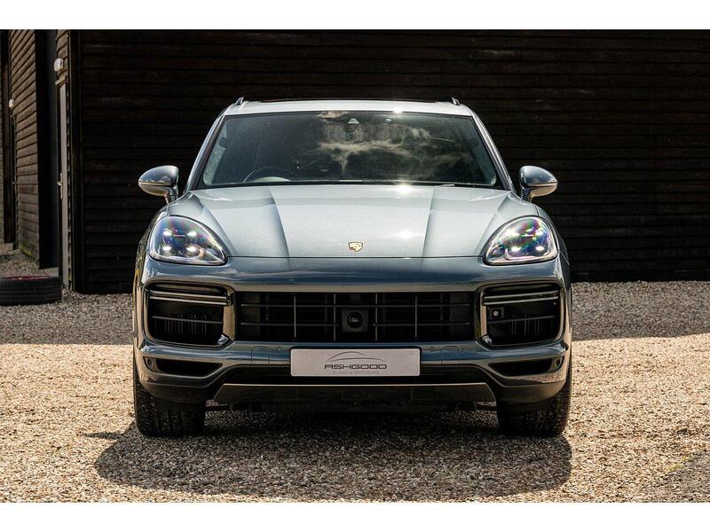 Porsche Cayenne view 5