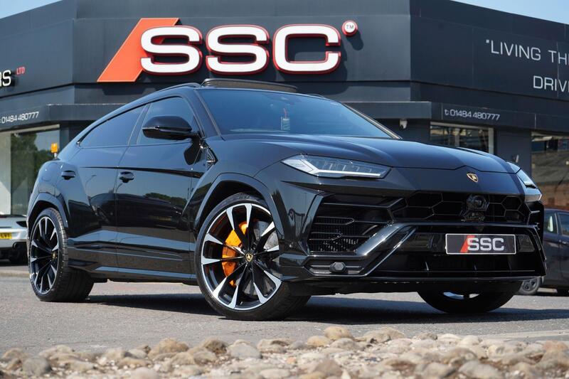 Lamborghini Urus main image