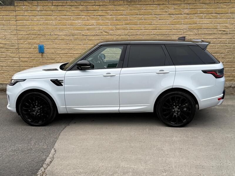 Land Rover Range Rover Sport view 2