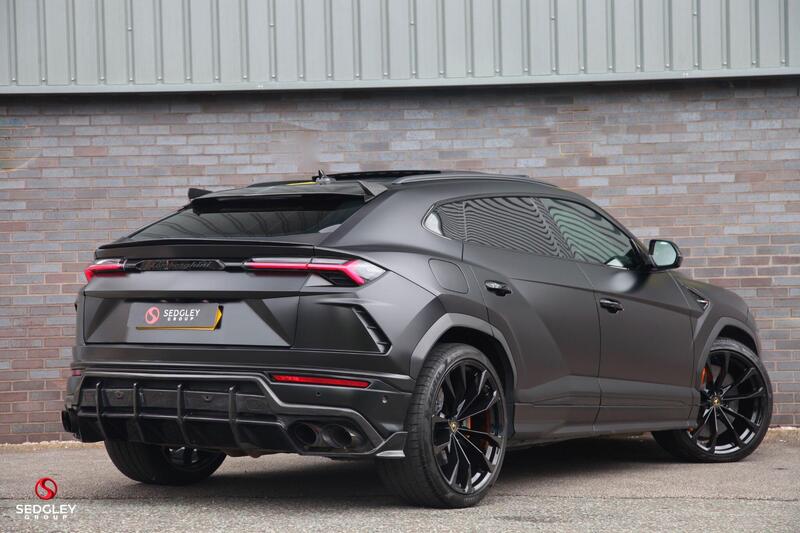 Lamborghini Urus view 2