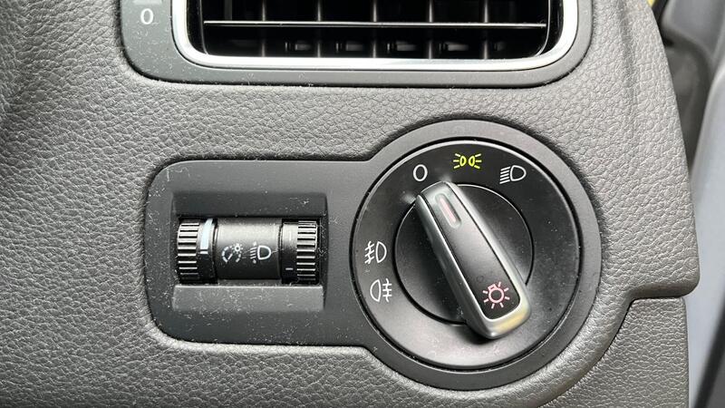 2013 Volkswagen Polo — photo 25