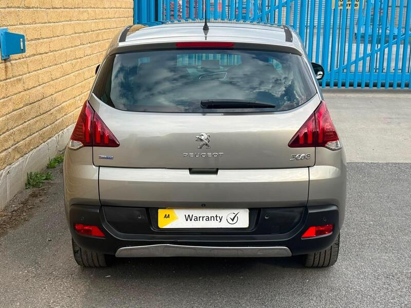 Peugeot 3008 view 4