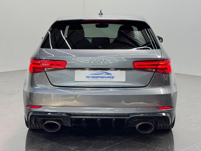 Audi A3 view 4