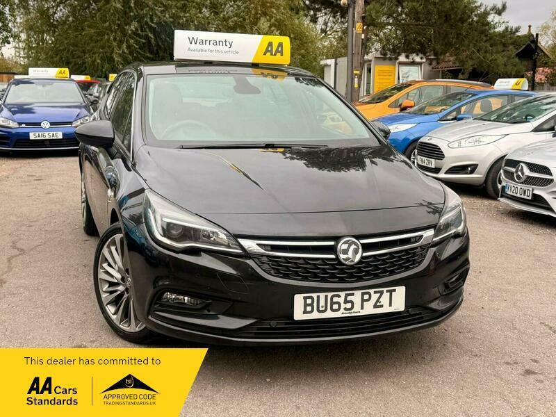 2015 Vauxhall Astra 1.6 CDTi BlueInjection Elite Nav Euro 6 (s/s) 5dr photo 4
