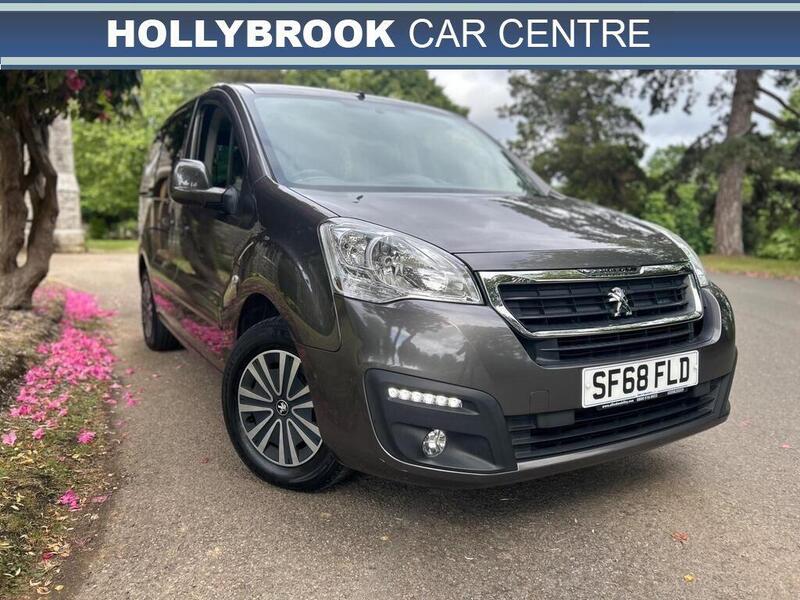 2019 Peugeot Partner Tepee in Grey for sale