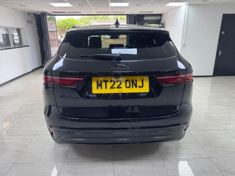 Jaguar F-Pace view 4