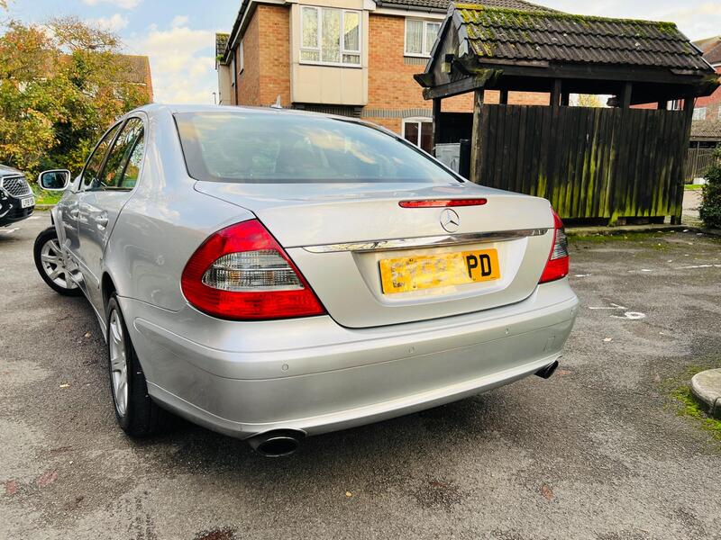 Mercedes-Benz E Class view 10