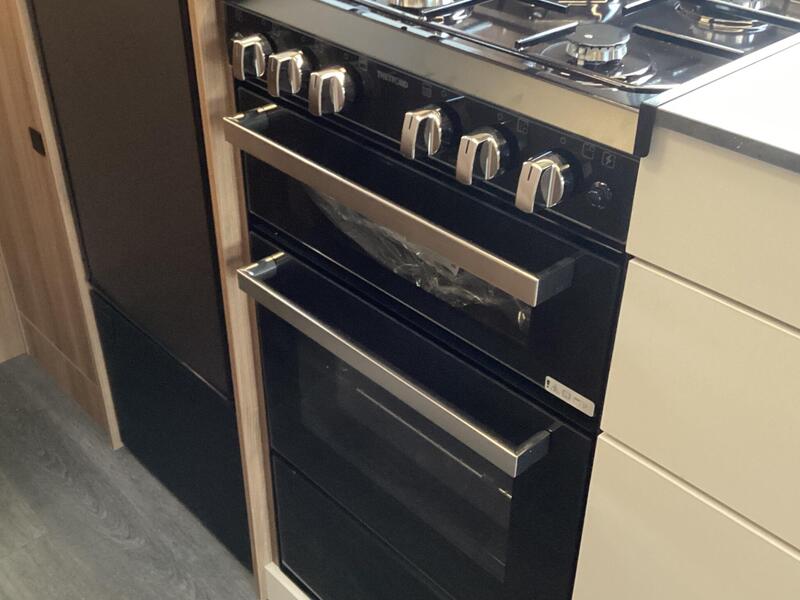 Auto-Trail Imala 736 G — image 23