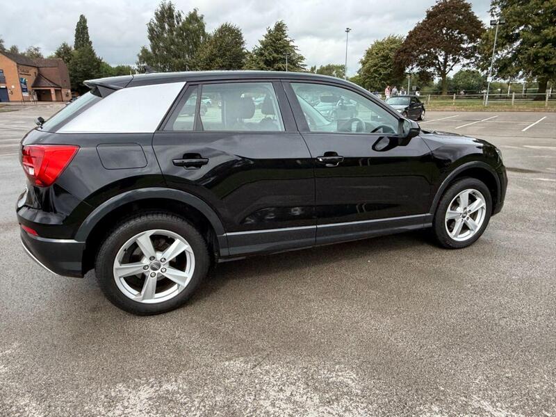 Audi Q2 view 4