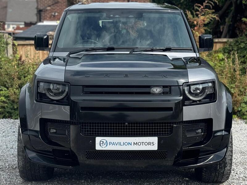 Land Rover Defender view 5