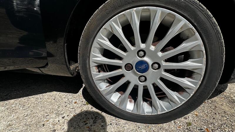 2011 Ford Fiesta — photo 21