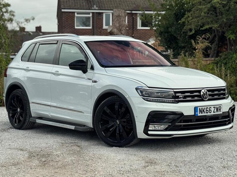 Volkswagen Tiguan main image
