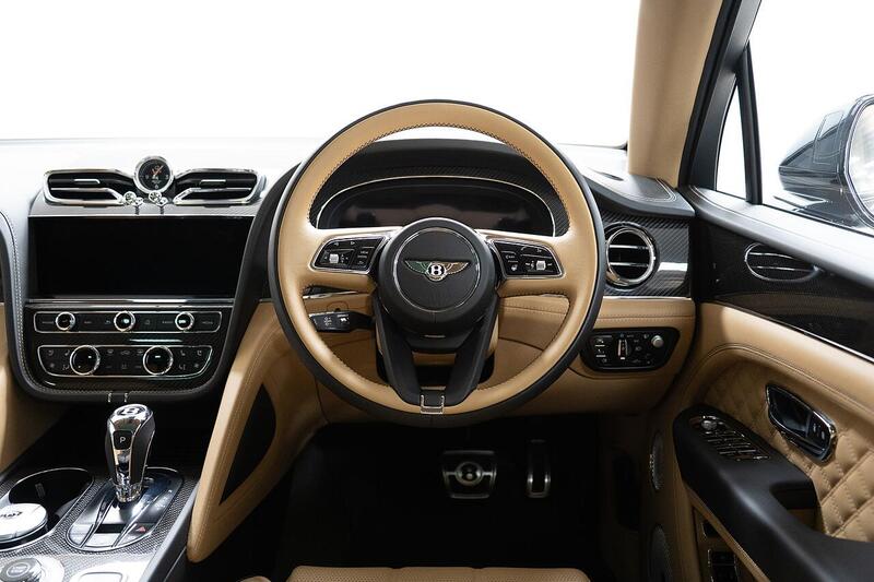 Bentley Bentayga view 7