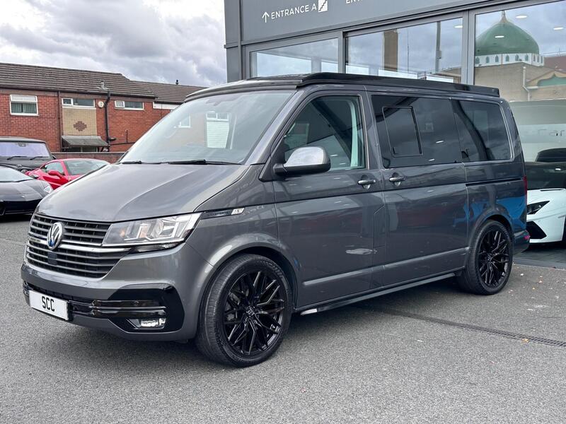 Volkswagen Transporter view 3