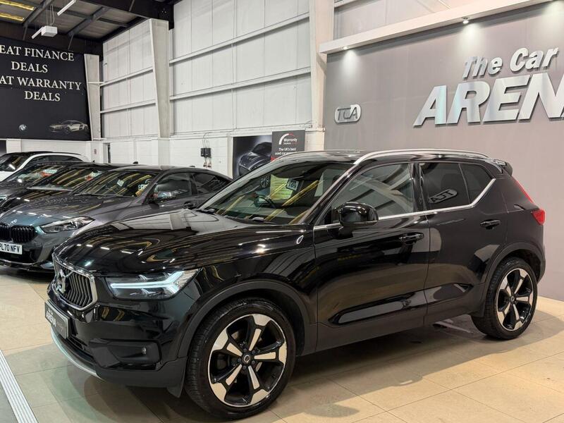 Volvo XC40 view 4