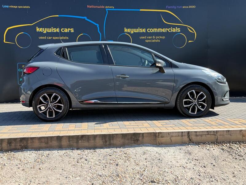 Renault Clio view 6