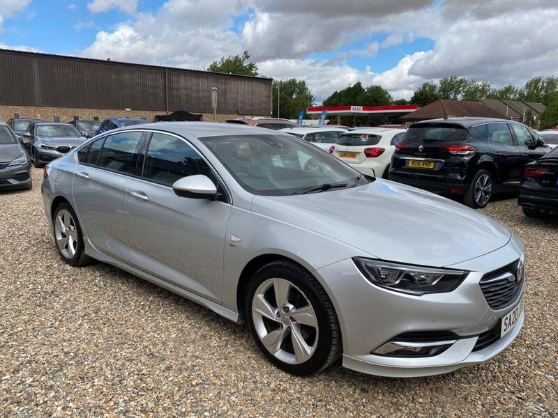 Vauxhall Insignia view 2