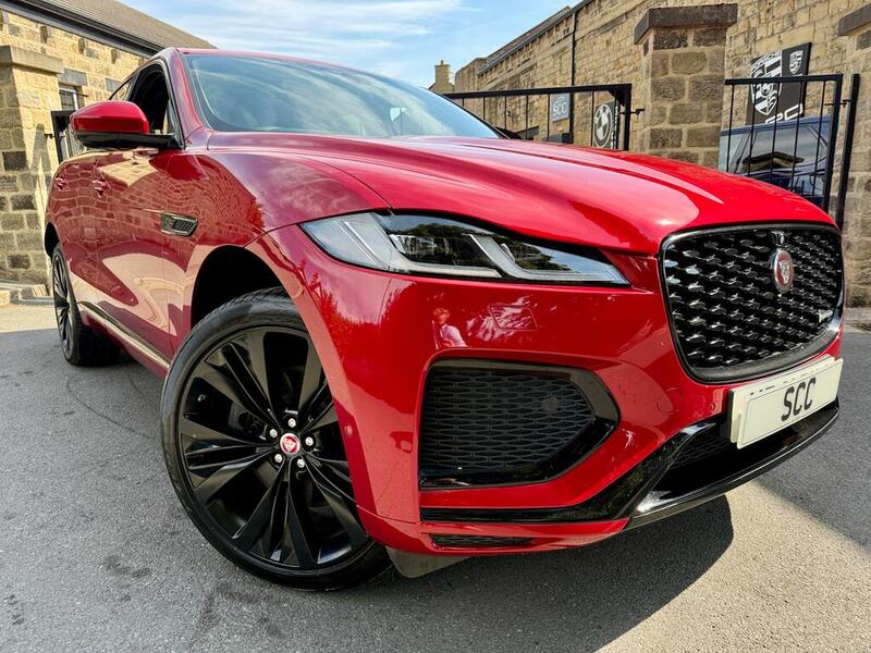 Jaguar F-Pace view 3