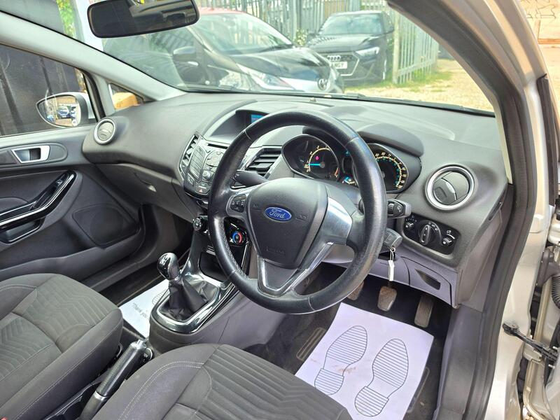 Ford Fiesta 1.25 Zetec Euro 6 5dr thumbnail 26