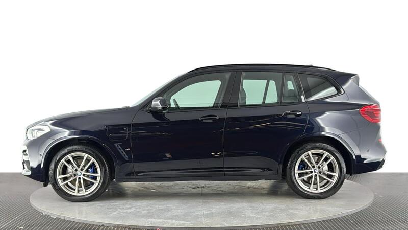 BMW X3 view 7
