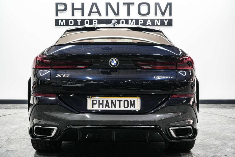 BMW X6 view 4