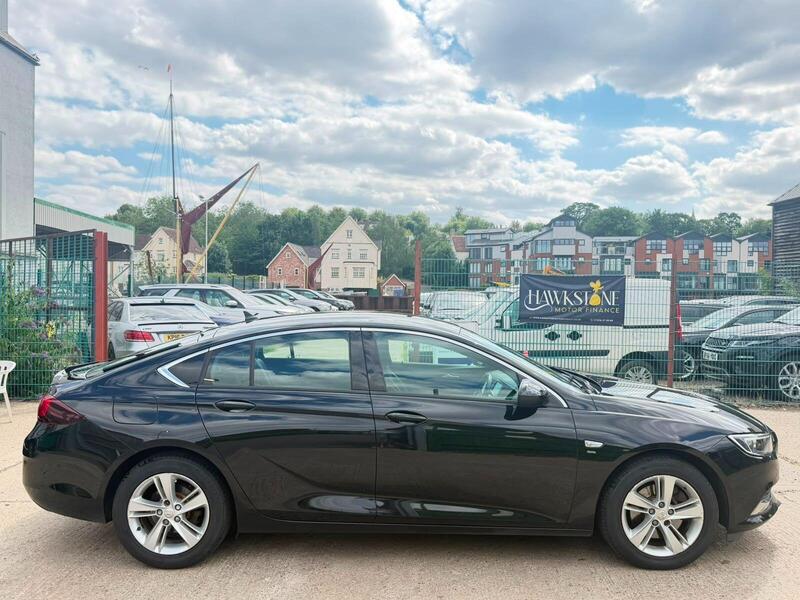 Vauxhall Insignia view 2