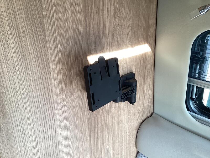 Auto-Trail V-Line 610 Sport — image 24