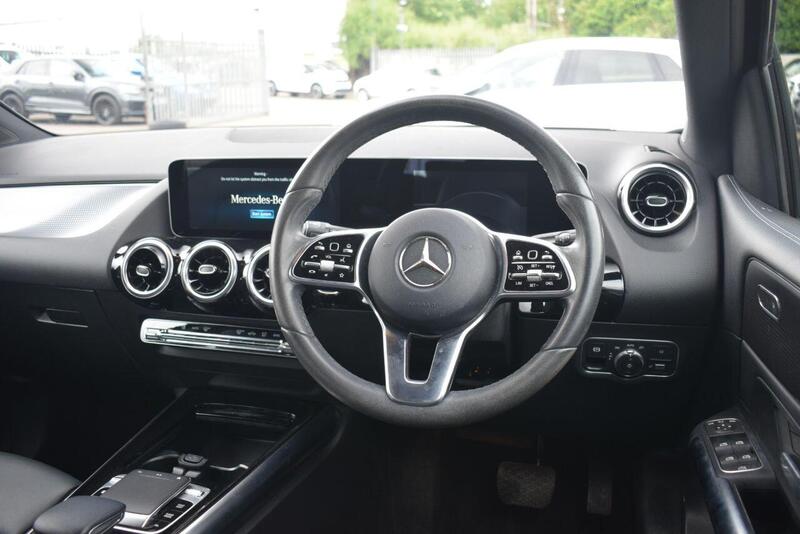 Mercedes-Benz B Class view 3