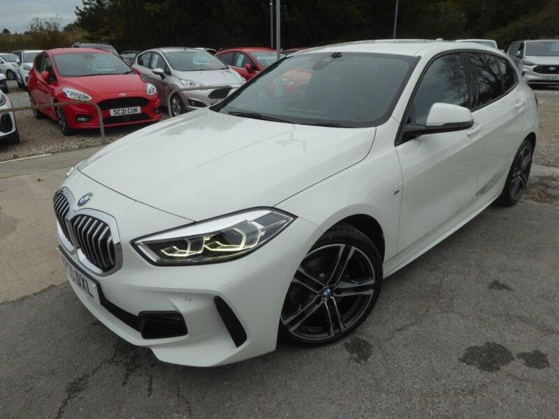 BMW 1 Series view 6
