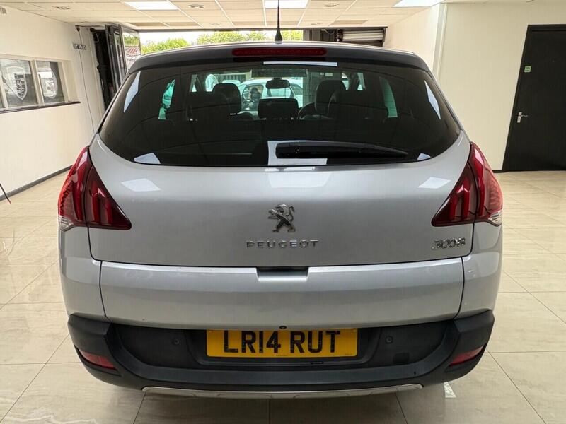 Peugeot 3008 view 4