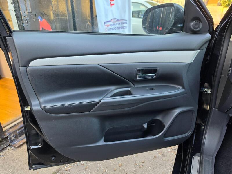 Mitsubishi Outlander 2.0h 12kWh GX4h CVT 4WD Euro 5 (s/s) 5dr thumbnail 23