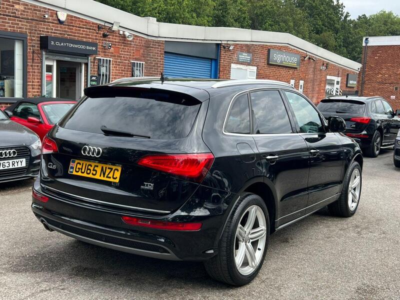 Audi Q5 view 3
