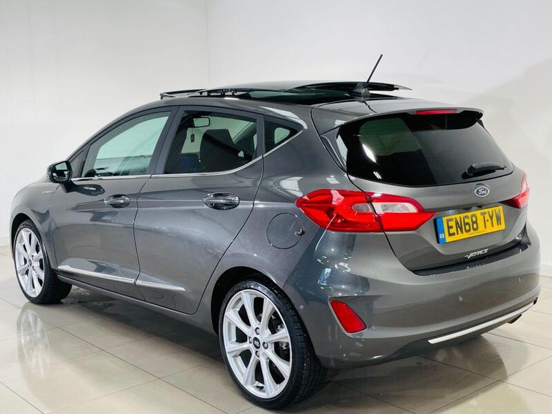 Ford Fiesta view 3