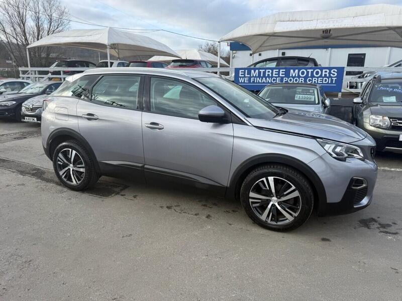 Peugeot 3008 view 7