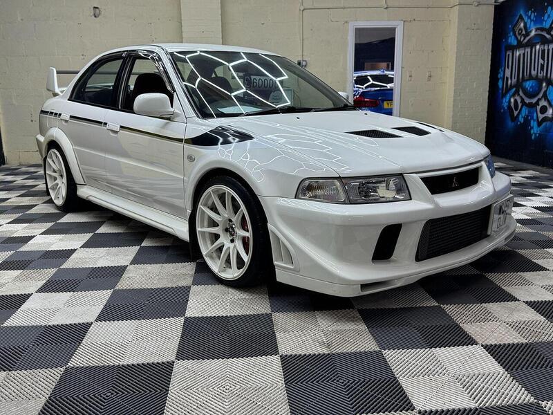 Mitsubishi Lancer view 7