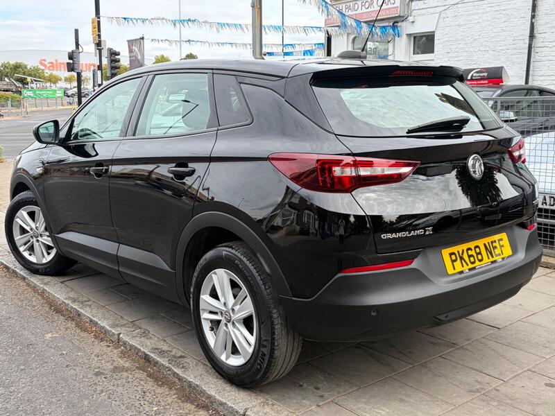 Vauxhall Grandland X view 4