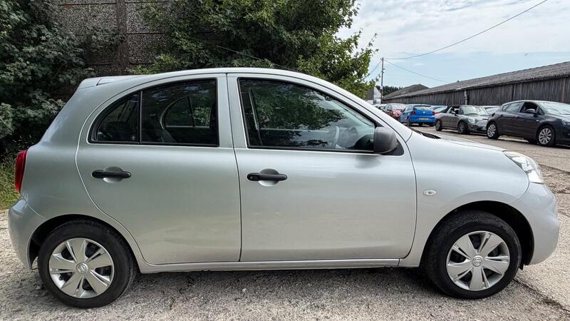 2013 Nissan Micra — photo 7