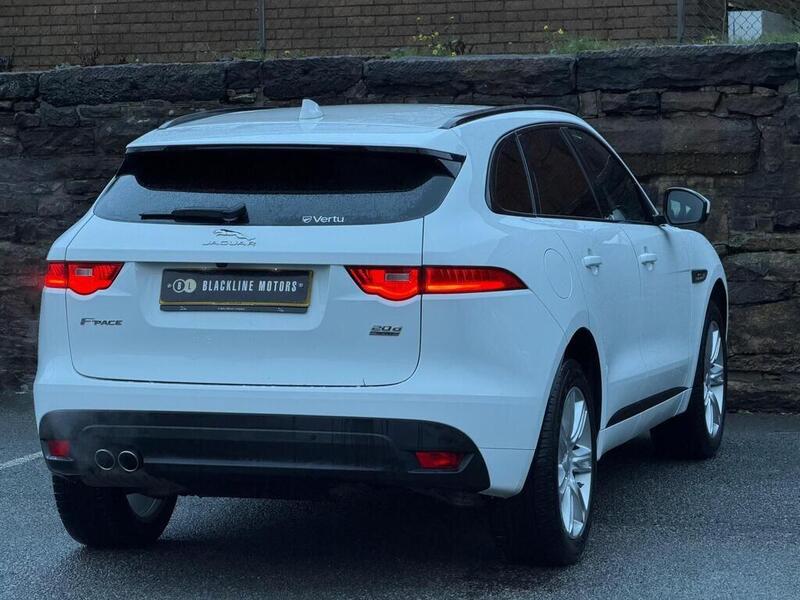 Jaguar F-Pace view 7