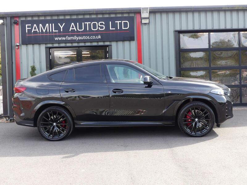 BMW X6 view 6