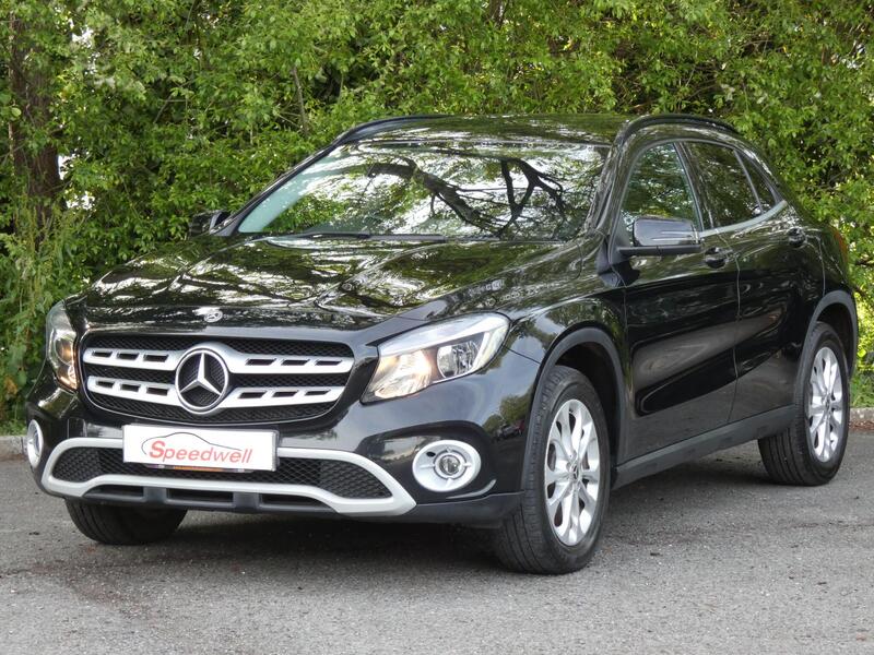 Mercedes-Benz Gla view 5