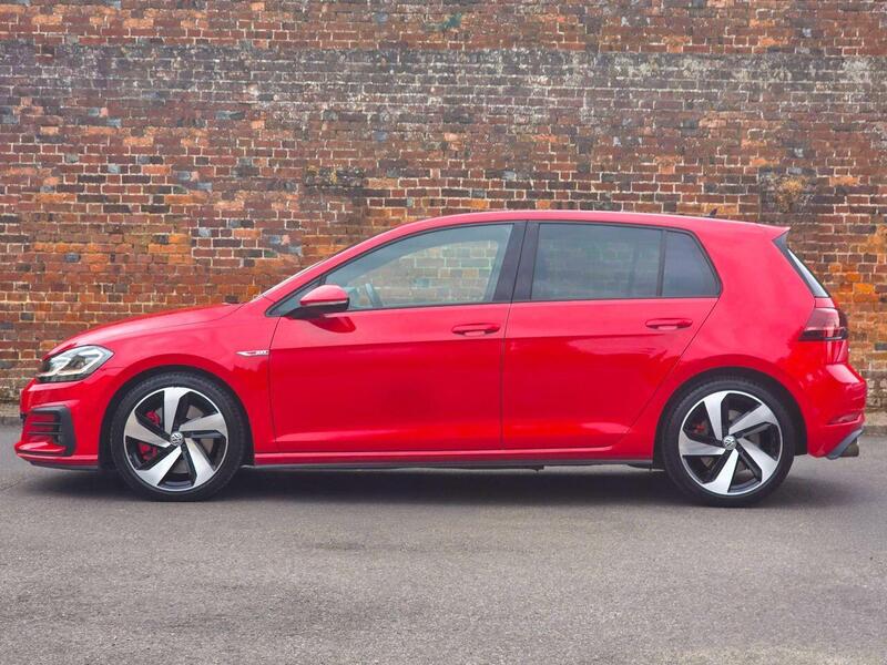 Volkswagen Golf view 2