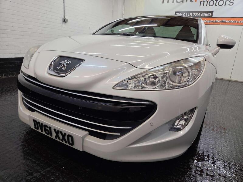 Peugeot RCZ view 3
